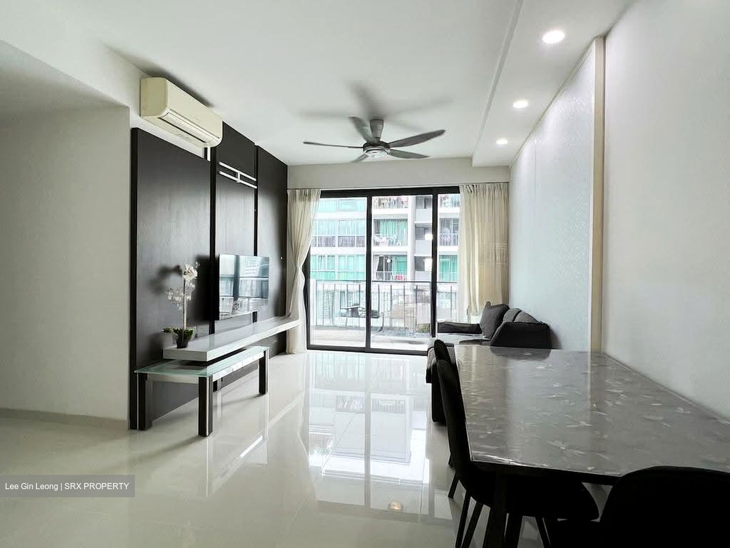 Esparina Residences (D19), Condominium #612757251